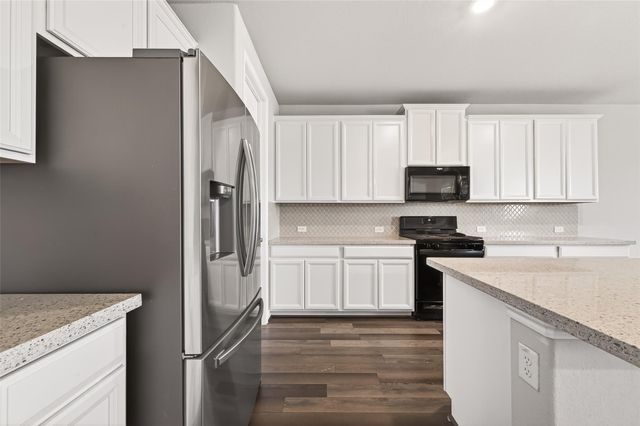 444 Round Lake Drive, Rosenberg, TX 77469