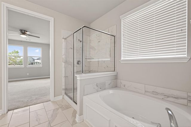 444 Round Lake Drive, Rosenberg, TX 77469