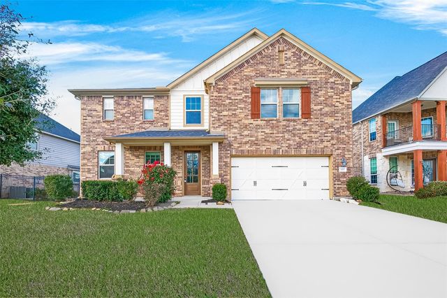 444 Round Lake Drive, Rosenberg, TX 77469