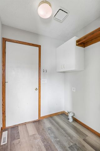 467 Edgewood Lane, Pleasant Hill, IA 50327