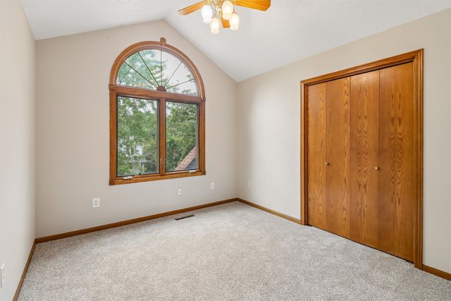 467 Edgewood Lane, Pleasant Hill, IA 50327