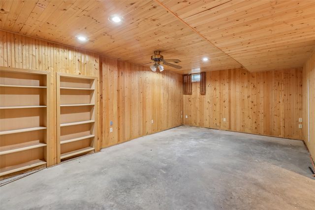 467 Edgewood Lane, Pleasant Hill, IA 50327