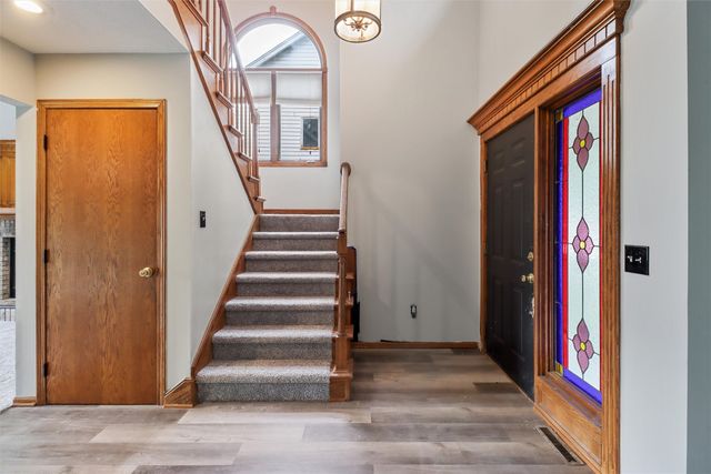 467 Edgewood Lane, Pleasant Hill, IA 50327