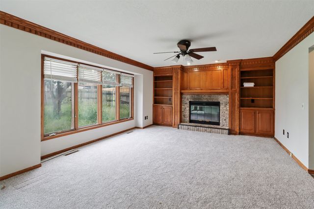 467 Edgewood Lane, Pleasant Hill, IA 50327