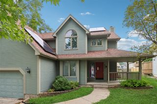 467 Edgewood Lane, Pleasant Hill, IA 50327