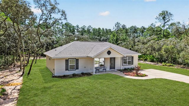 25 FISHER WAY TRAK, Ocklawaha, FL 32179