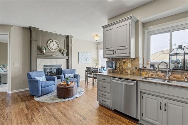 13935 W 71st Place, Shawnee, KS 66216