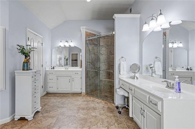 13935 W 71st Place, Shawnee, KS 66216