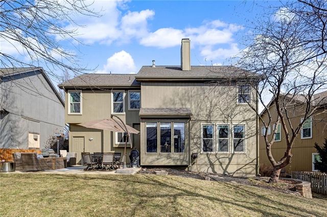 13935 W 71st Place, Shawnee, KS 66216