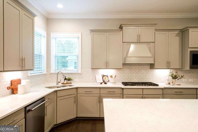 5475 Summit Oak Drive, Milton, GA 30004