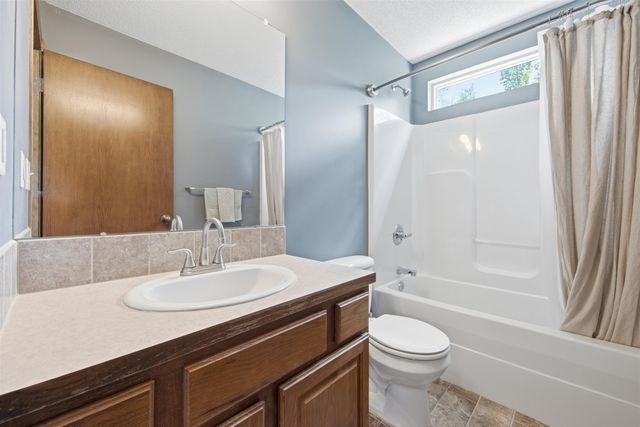 13302 E Laguna, Wichita, KS 67230