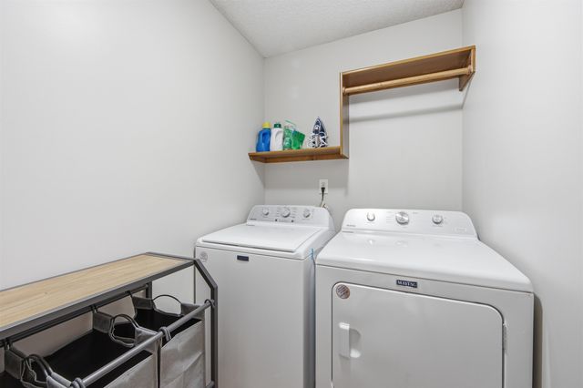 13302 E Laguna, Wichita, KS 67230