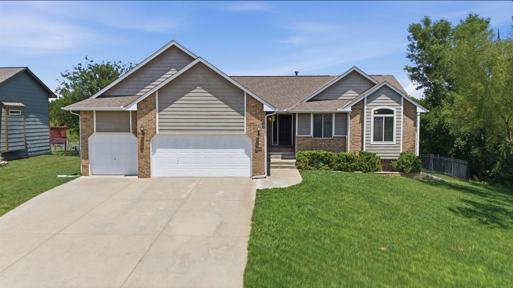 13302 E Laguna, Wichita, KS 67230