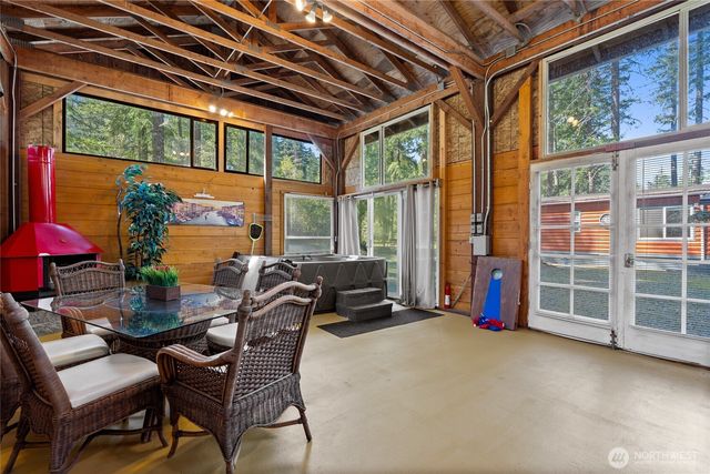 271 Skate Creek Road, Ashford, WA 98304