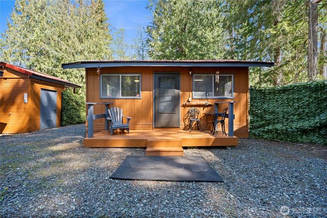 271 Skate Creek Road, Ashford, WA 98304