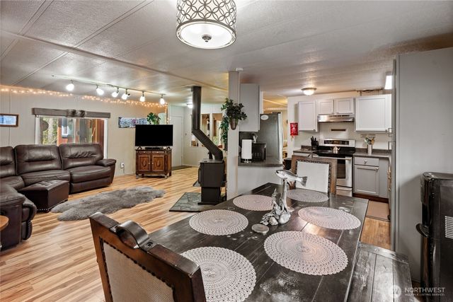 271 Skate Creek Road, Ashford, WA 98304
