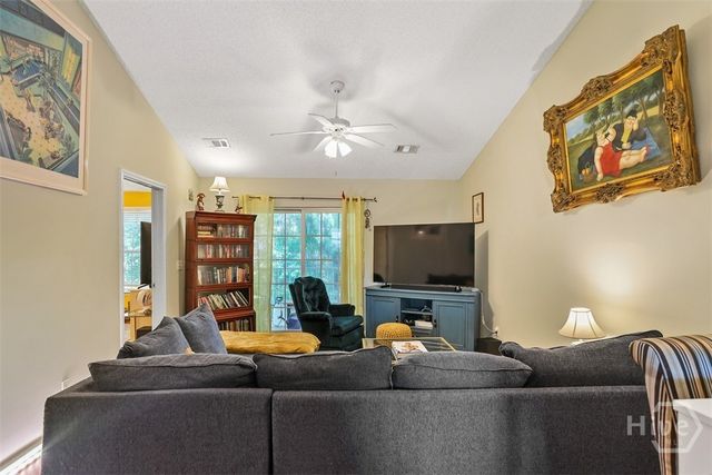 310 Tibet Avenue 26, Savannah, GA 31406