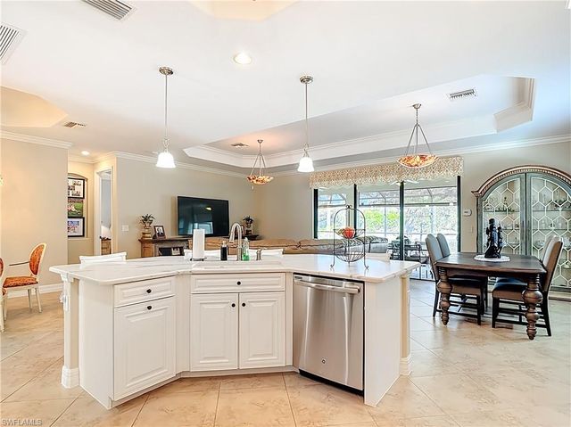 9250 VENETO PL, Naples, FL 34113