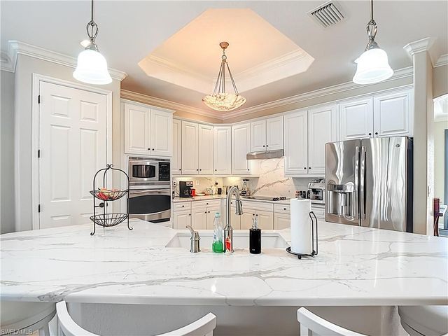 9250 VENETO PL, Naples, FL 34113