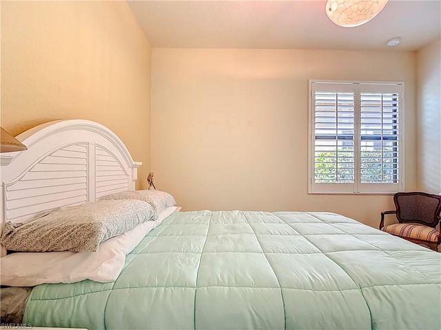 9250 VENETO PL, Naples, FL 34113