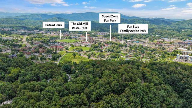 623 Iron Mountain Road, Pigeon Forge, TN 37863