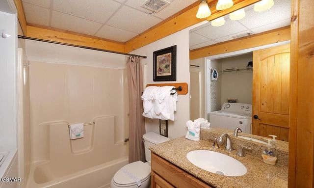 623 Iron Mountain Road, Pigeon Forge, TN 37863