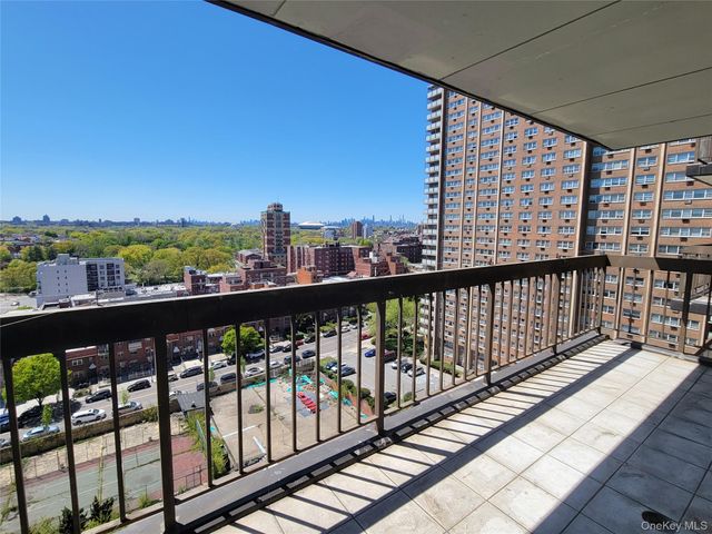 138-35 Elder Avenue 14K, Flushing, NY 11355