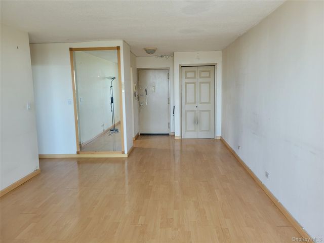 138-35 Elder Avenue 14K, Flushing, NY 11355