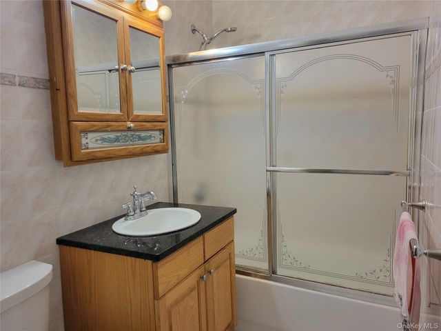 138-35 Elder Avenue 14K, Flushing, NY 11355