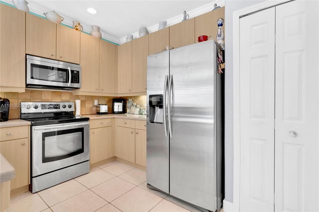 12415 SW 122nd Path, Miami, FL 33186