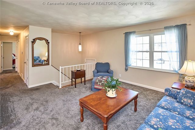 287 Oakmont Drive, Poca, WV 25159