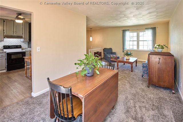 287 Oakmont Drive, Poca, WV 25159