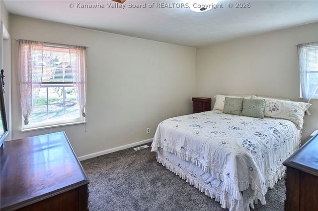 287 Oakmont Drive, Poca, WV 25159