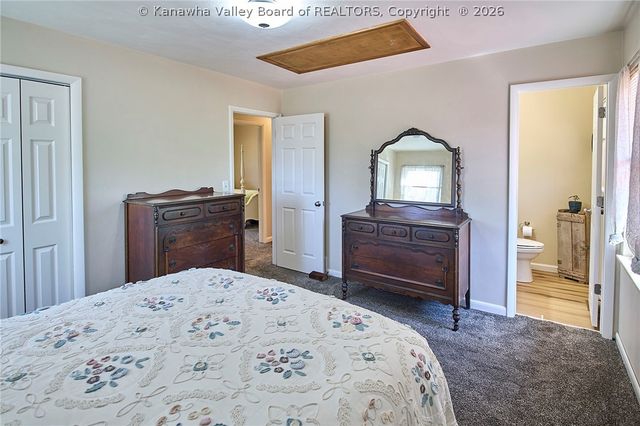 287 Oakmont Drive, Poca, WV 25159