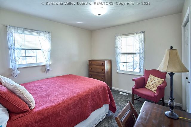 287 Oakmont Drive, Poca, WV 25159