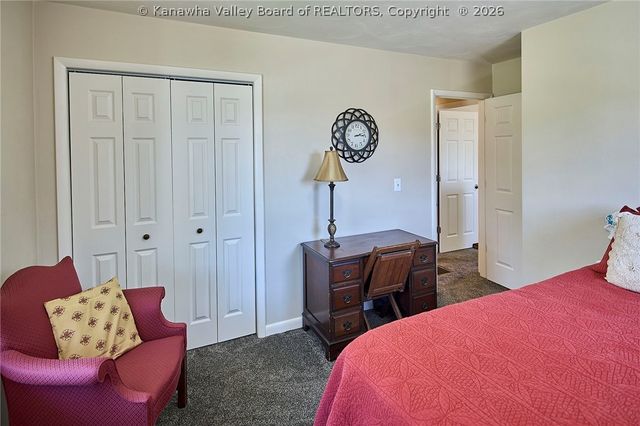 287 Oakmont Drive, Poca, WV 25159