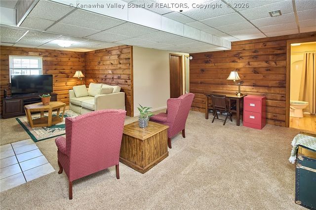 287 Oakmont Drive, Poca, WV 25159