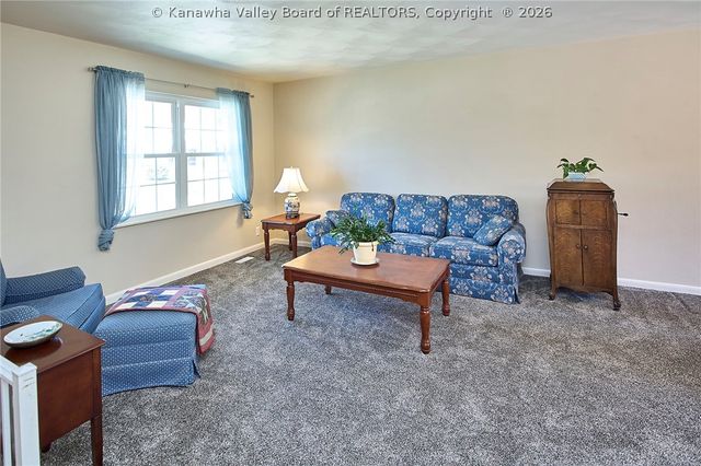 287 Oakmont Drive, Poca, WV 25159