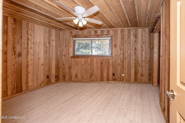 7417 Bluff Point Road, Gautier, MS 39553