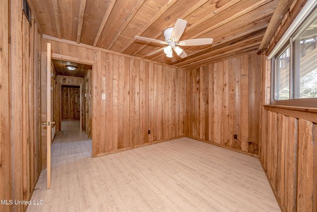 7417 Bluff Point Road, Gautier, MS 39553