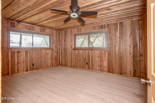 7417 Bluff Point Road, Gautier, MS 39553