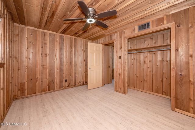 7417 Bluff Point Road, Gautier, MS 39553