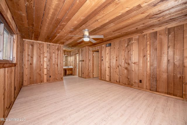 7417 Bluff Point Road, Gautier, MS 39553