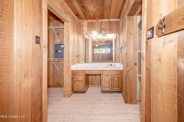 7417 Bluff Point Road, Gautier, MS 39553