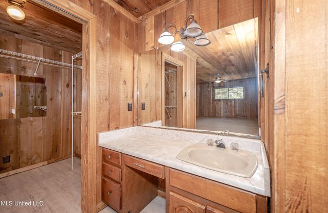 7417 Bluff Point Road, Gautier, MS 39553