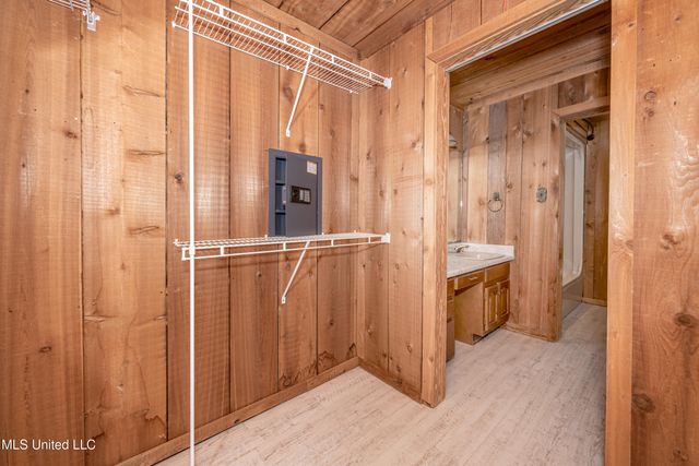 7417 Bluff Point Road, Gautier, MS 39553