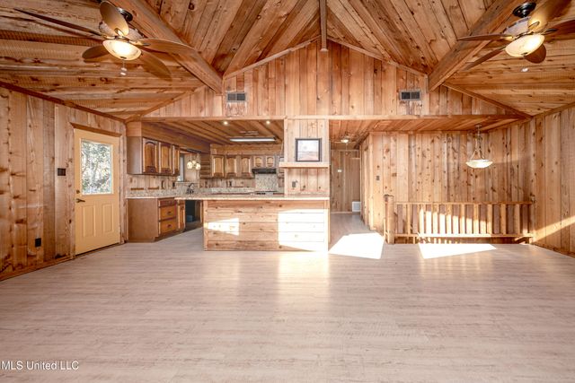 7417 Bluff Point Road, Gautier, MS 39553