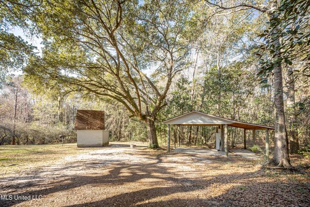 7417 Bluff Point Road, Gautier, MS 39553