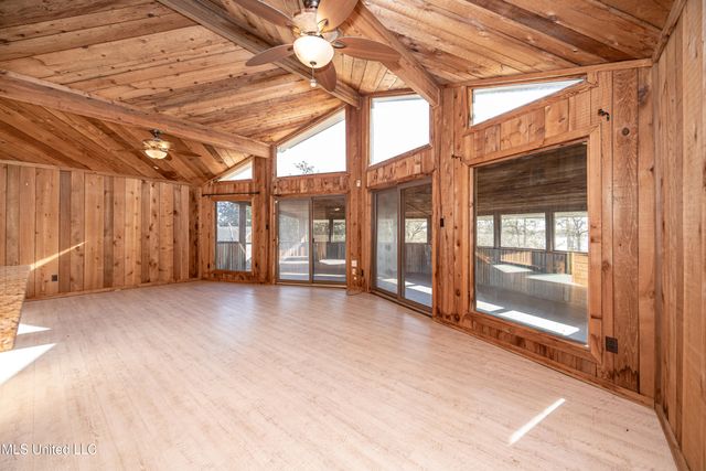 7417 Bluff Point Road, Gautier, MS 39553