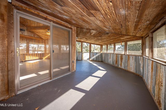 7417 Bluff Point Road, Gautier, MS 39553